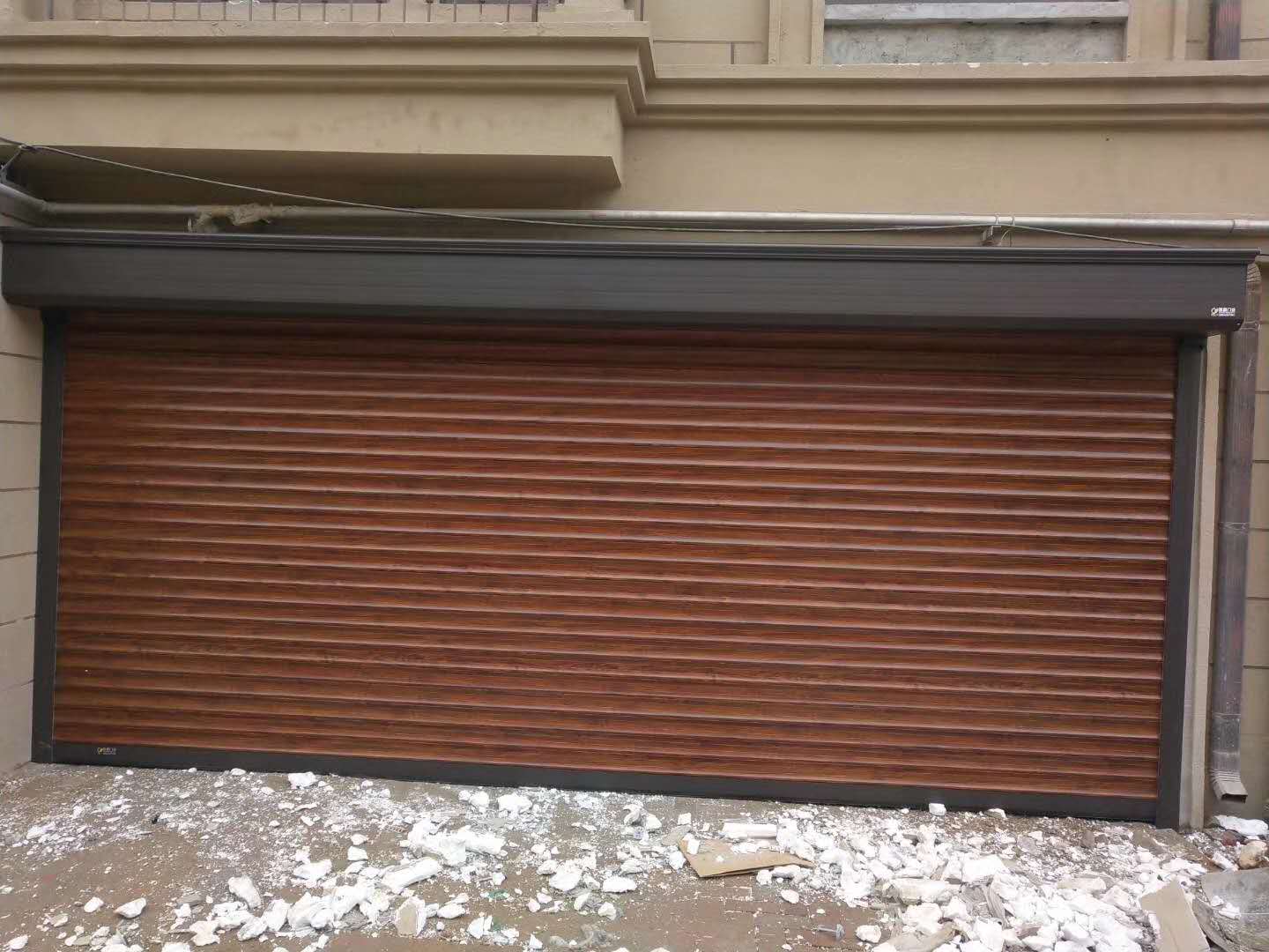 濟南卷簾門的內(nèi)部配件應(yīng)該如何進行選擇？