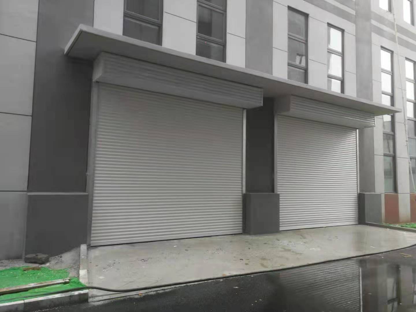 使用壽命長是鋁合金沖孔門的一個(gè)特點(diǎn)